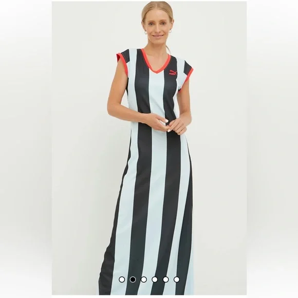 [XS] PUMA Maxi Dress - Picture 2 of 13